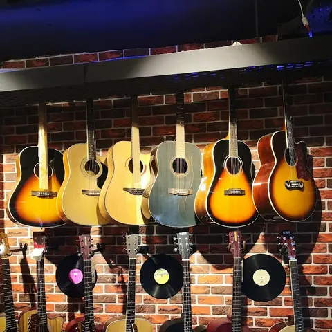 Guitar-wood Brand Store | Musical Instruments Store In Lahore | Acoustic Guitars, Beginner Guitars in Lahore, Punjab