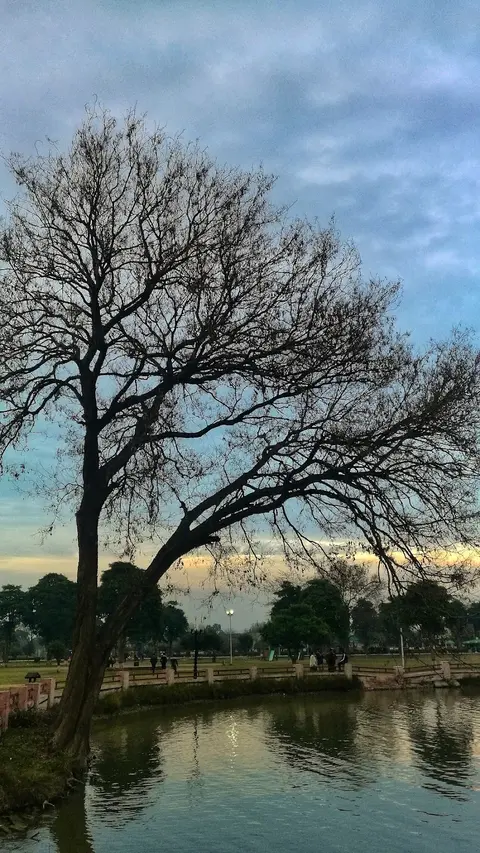 Nishan-e-Manzil Park in Rahwali Cantonments, Punjab