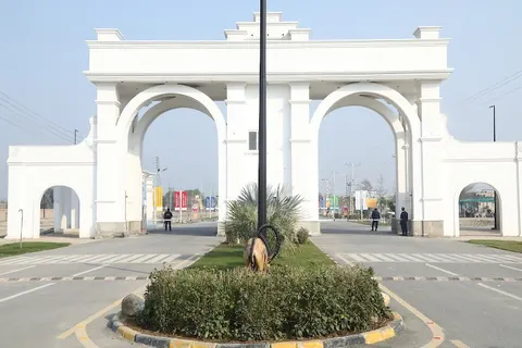 Head office Royal Gardens Burewala in Burewala, Punjab
