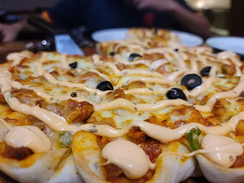 Jhelum Inn Hotel & Sizzlers Restaurant in Jhelum, Punjab