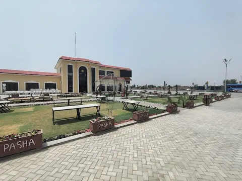 Pasha Restaurant in Khanewal, Punjab