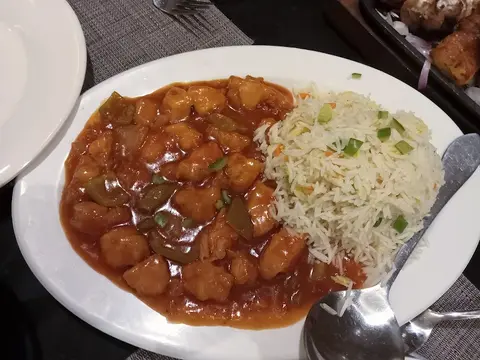 Salt n Pepper Express in Sargodha, Punjab