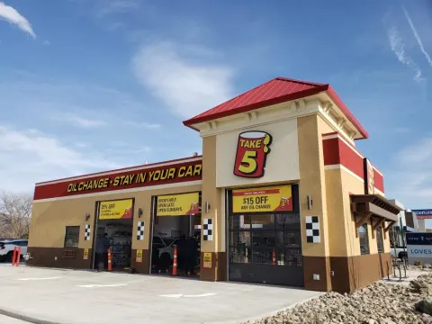Take 5 Oil Change