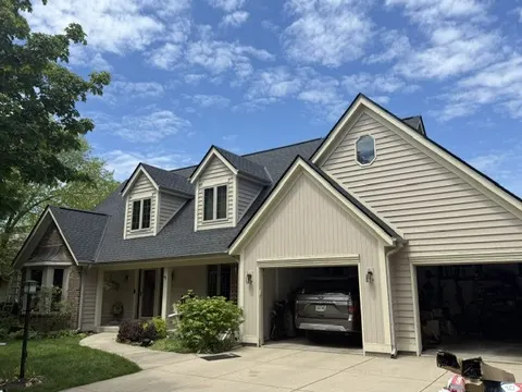 Lion Guard Roofing, LLC