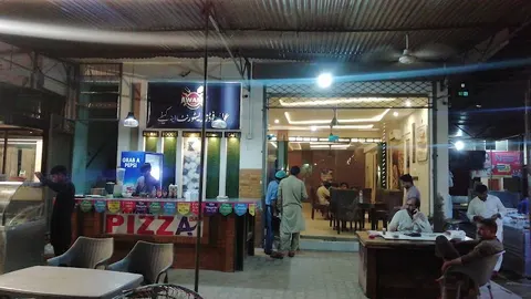 Awami Foods Restaurant & cafe in Burewala, Punjab