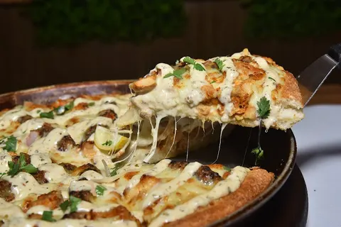 Lasani Pizza Time in Layyah, Punjab