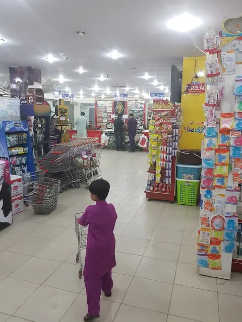 Shopping Club in Sahiwal, Punjab