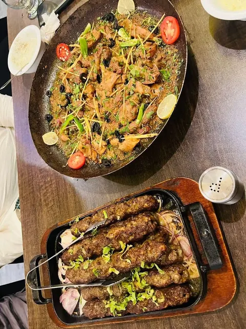 Eat n Meet in Sialkot, Punjab
