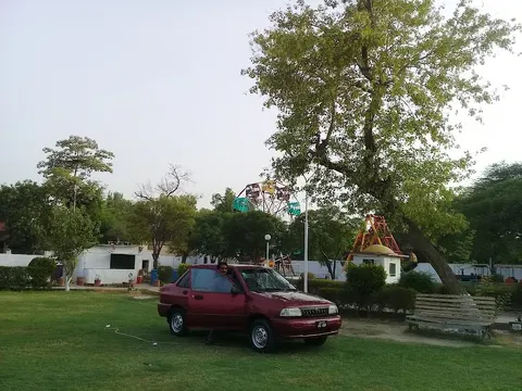 Yousuf Park in خانیوال, پنجاب