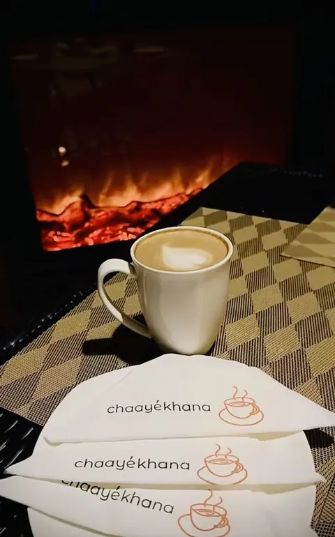 Chaye Khana Gujrat Raju Bhand in Gujrat, Punjab