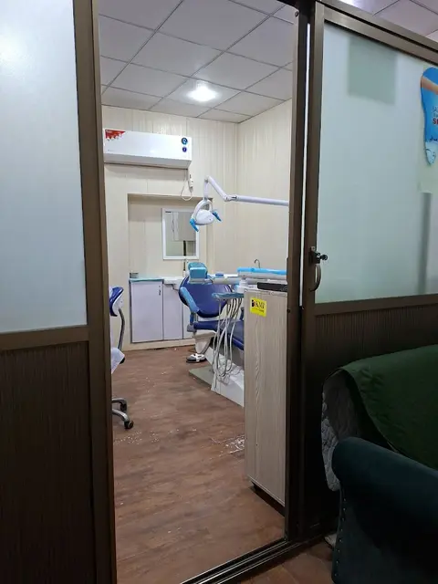 Rameez Dental Clinic in Gojra, Punjab