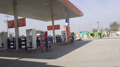 Vicky petroleum service in Akwal, Punjab
