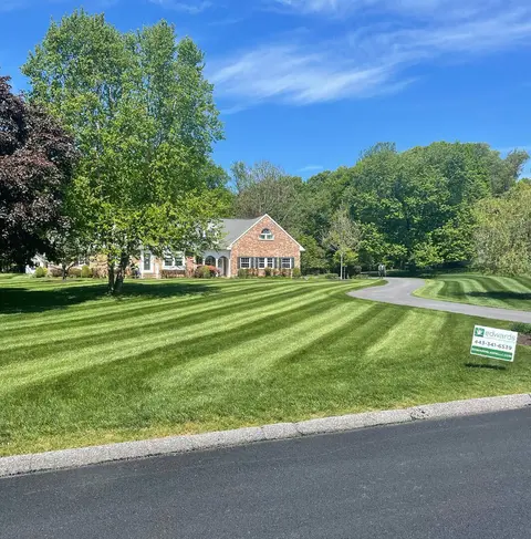 Edward's Lawn & Landscaping