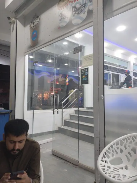 Sweet Creme - Mumtaz Market - Gujranwala in Gujranwala, Punjab