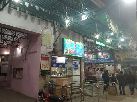 Madina Flying Coach Service in Burewala, Punjab