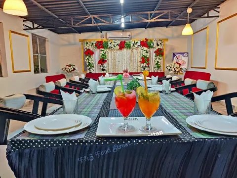 F&S Food Street Pakpattan in Green Town, Punjab