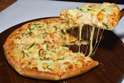 Lasani Pizza Time in Layyah, Punjab