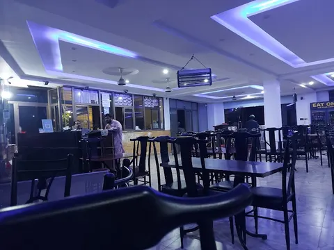 EAT ONN FOOD COURT in Sargodha, Punjab