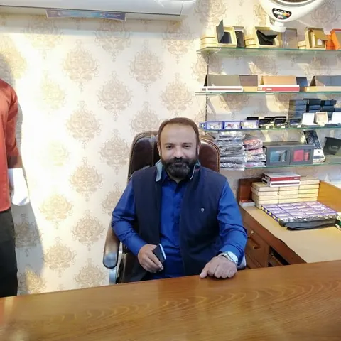 Bashir Tailors & B.T Garments in Sadiqabad, Punjab