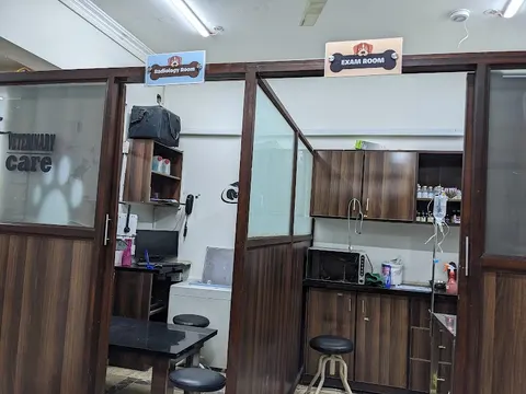 Pets World Animal Hospital & Diagnostic Center in Lahore, Punjab