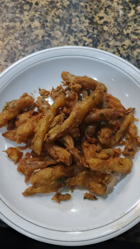Ashraf Samosa & fast food in Mandi Bahauddin, Punjab