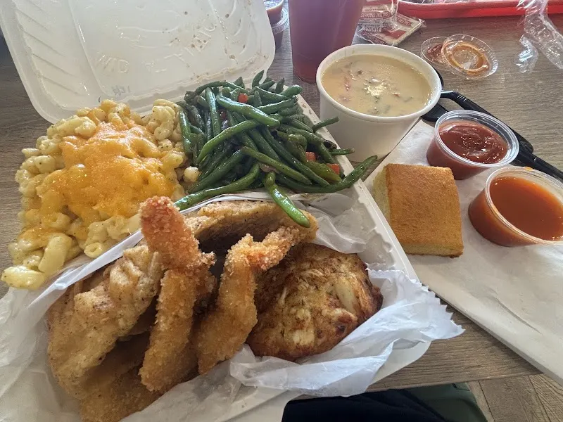 Mid Atlantic Seafood, Bar in Laurel