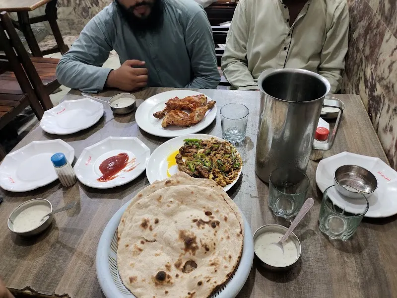 Shafique Bar B Q, Cape Verdean Restaurant in Kasur