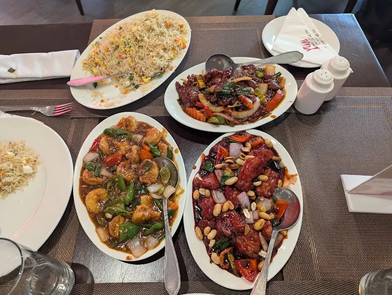 Yum Chinese & Thai, Asian Restaurant in Lahore