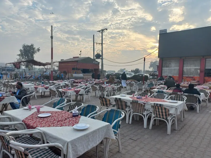Mehrab Hotel & Restaurant - محراب ہوٹل, Goan Restaurant in Multan