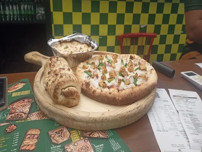 Broadway Pizza- Saddar, Caribbean Restaurant in Rawalpindi