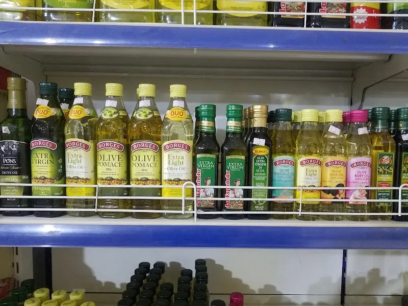 Shopping Club, Auto Market in Sahiwal