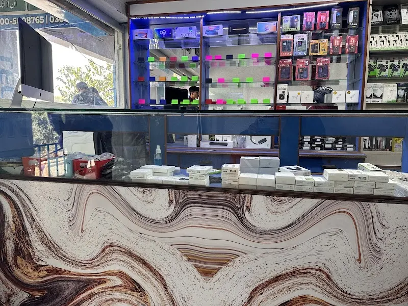 Mobile Market, mobile phone repair shop in Wah Cantt