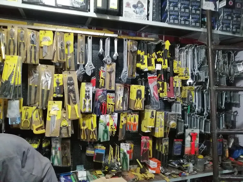 Kharadan Wala Bazar, Cabinet Store in Gujranwala