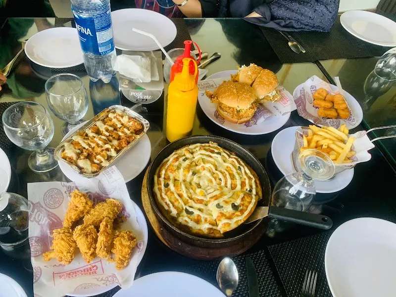 Good Wife Restaurant, Asian Fusion Restaurant in Hafizabad