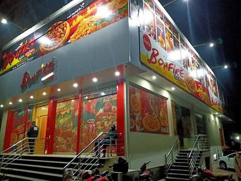 Bonfire Pizza, Afghan Restaurant in Khanpur