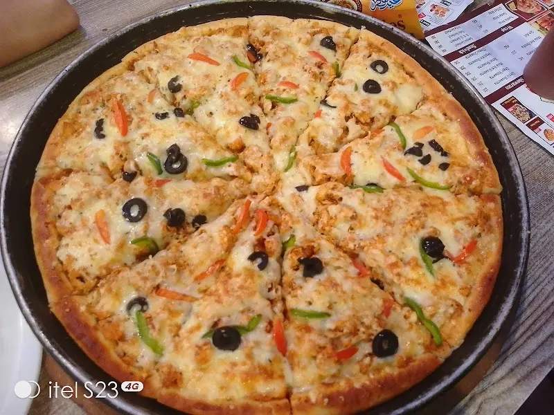 Rich Calories, Pie Shop in Jauharabad