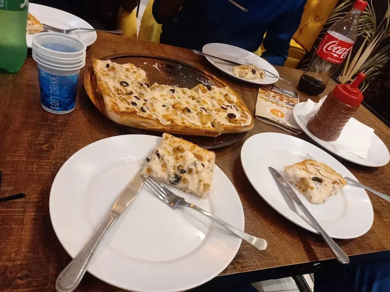 Fri Chicks Gojra, Coffee Store in Gojra