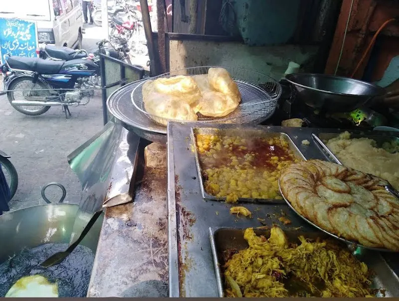Inayat Sweets & Bakers, Nicaraguan Restaurant in Sialkot