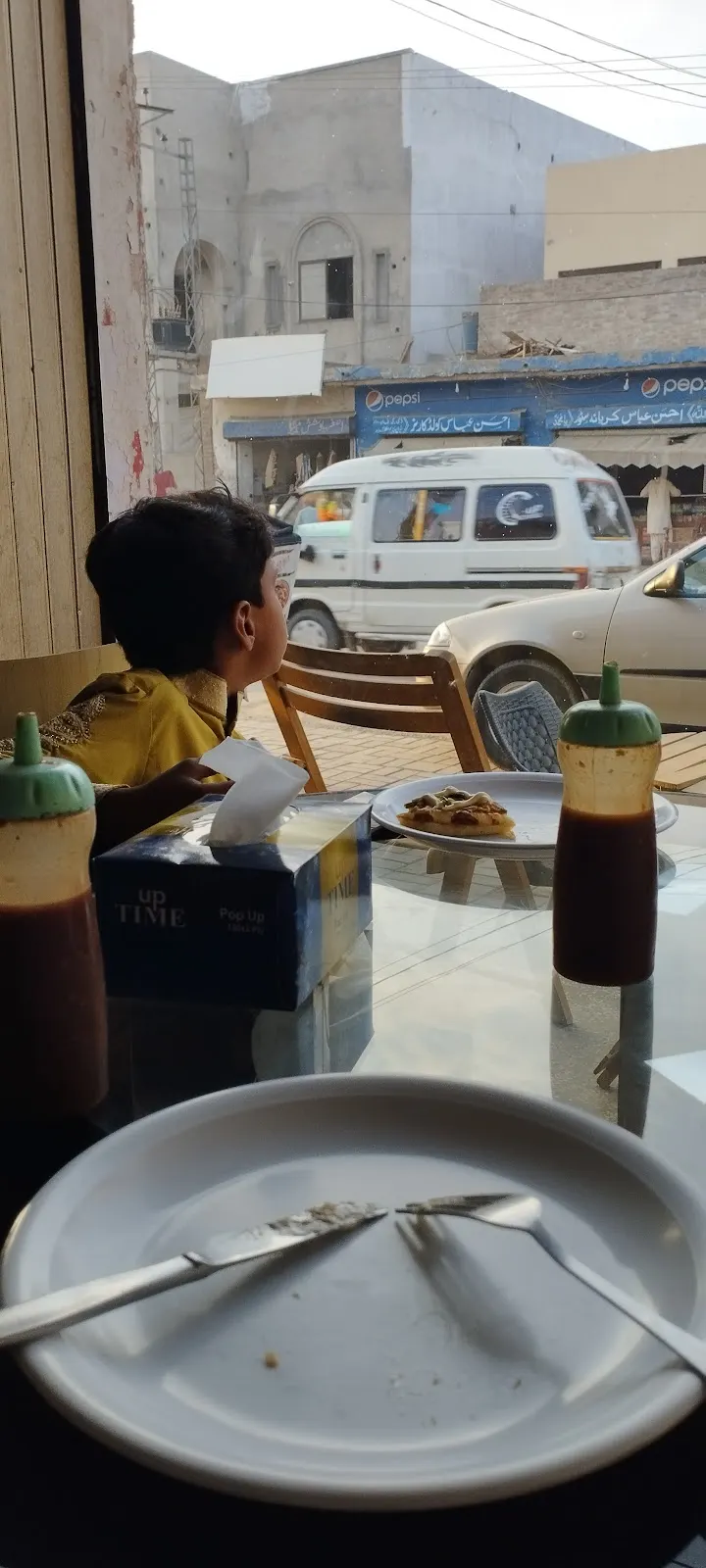 Doo Darya Snack's Bar, Taco Restaurant in Muzaffargarh