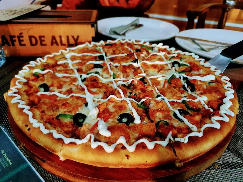 CAFÉ DE ALLY, Pizza Delivery in Ward