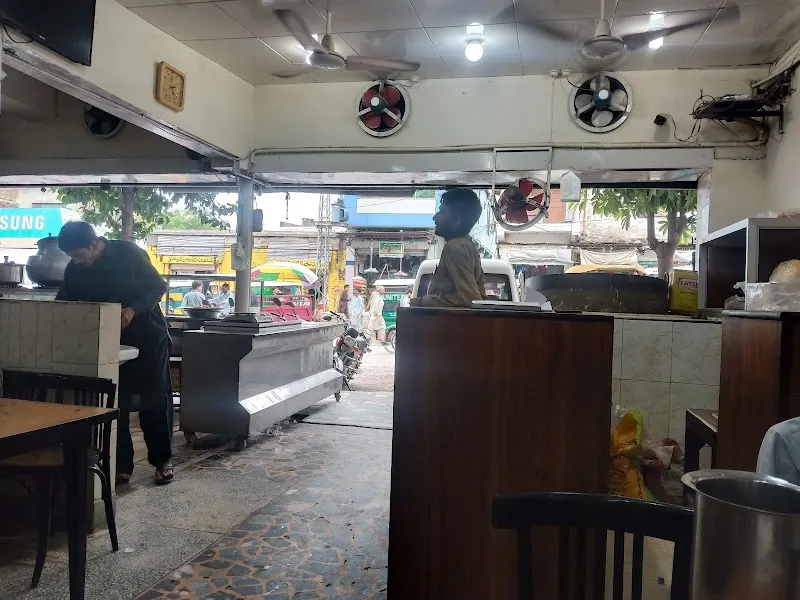 SUPER IQBAL RESTAURANT, Basque Restaurant in Attock