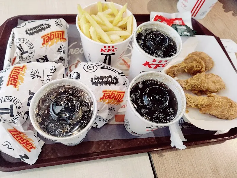 KFC - Gujranwala Trust Plaza, Sundae Restaurant in Gujranwala