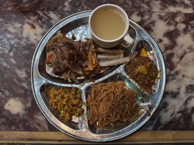 Mushtarka Balochistan Family Restaurant, Wine Bar in Lodhrān
