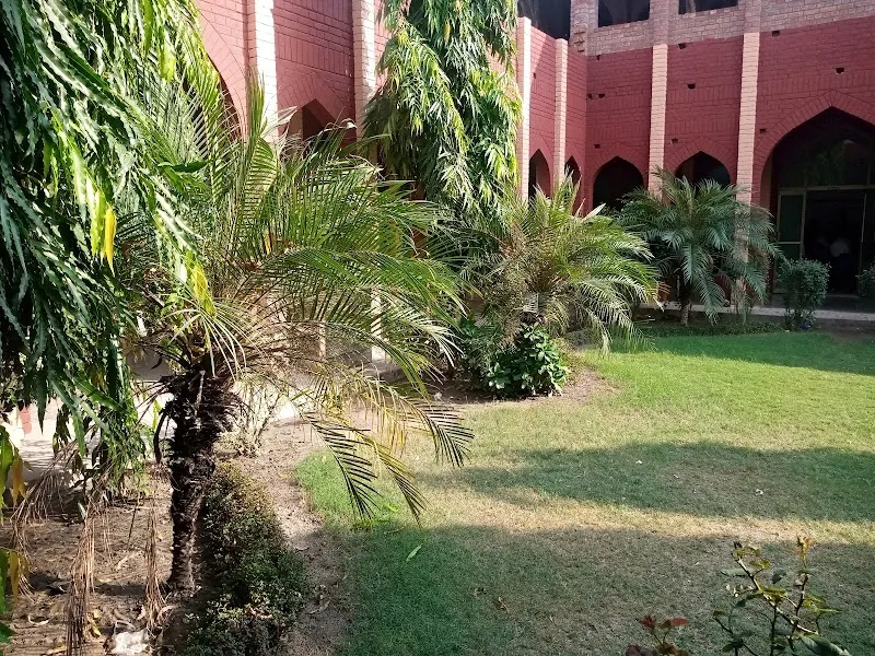 THE KIMS College, Comprehensive Secondary School in Chiniot