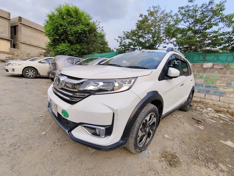 Abbottabad luxury Ride Tours & rent a car quick classy service