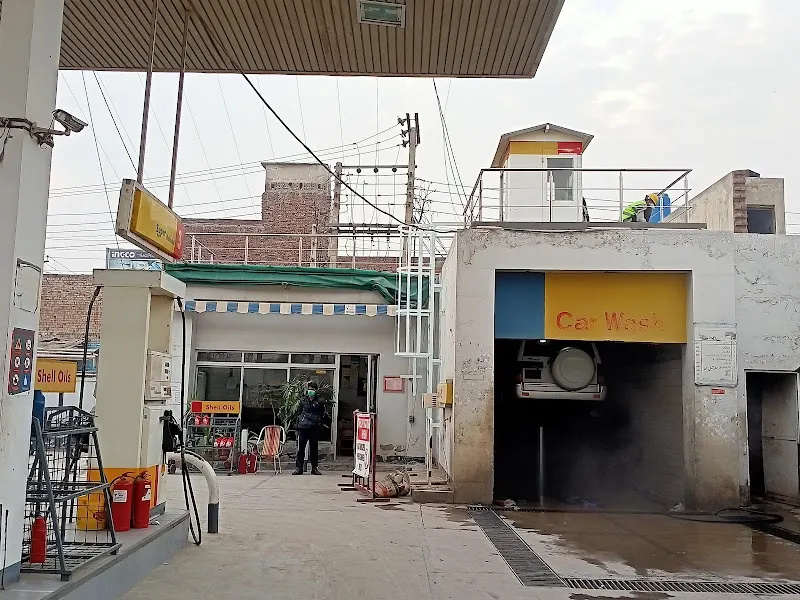 Shell, Gas Station in Sahiwal