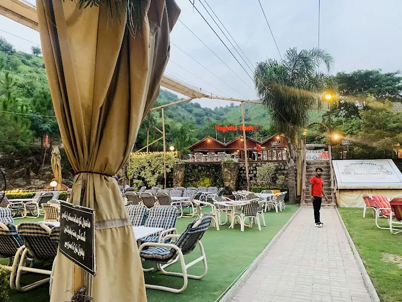 Mughalia Baithak, British Restaurant in Wah