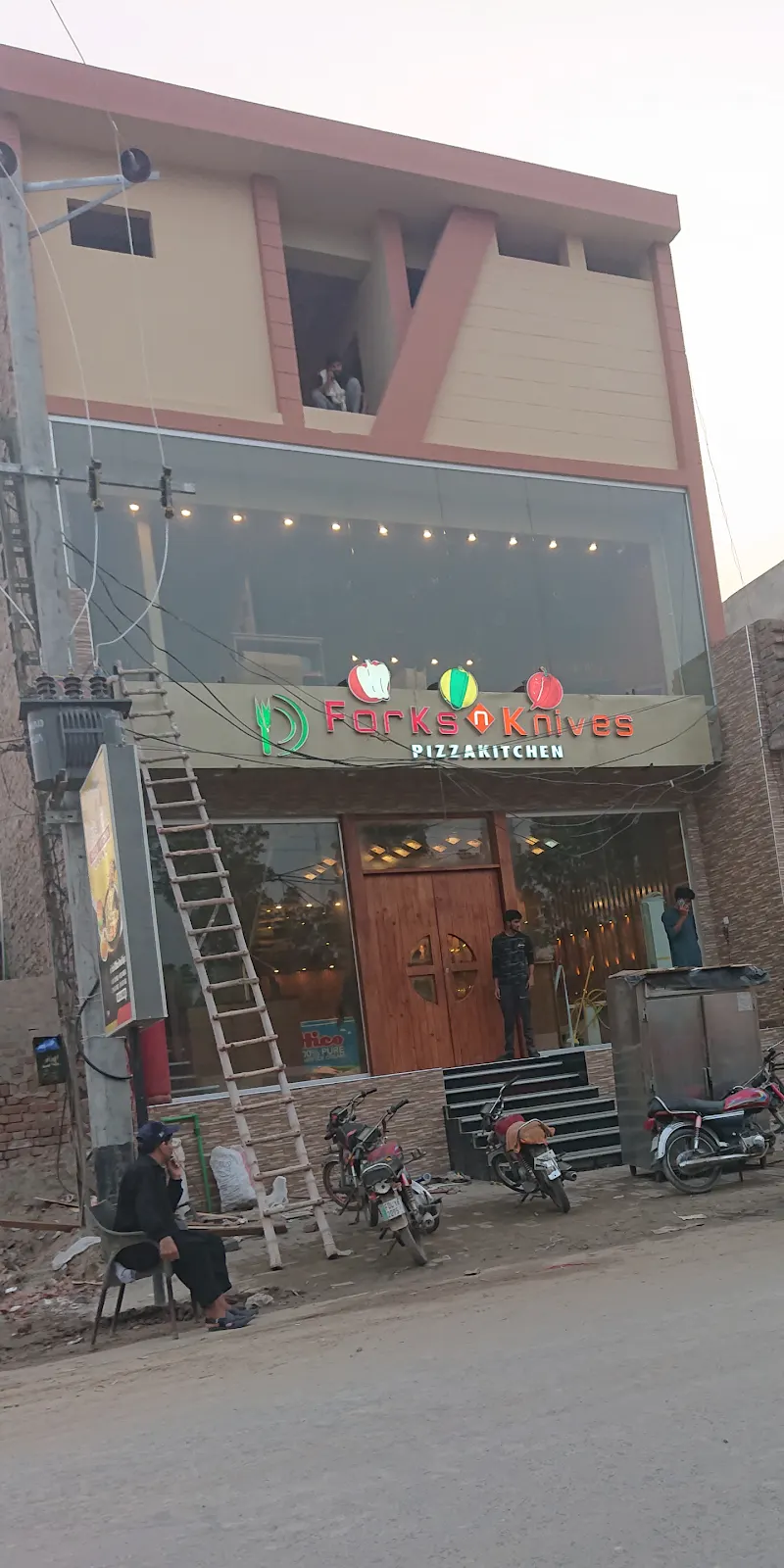Forks n knives pizza kitchen, Udon Noodle Restaurant in Gojra