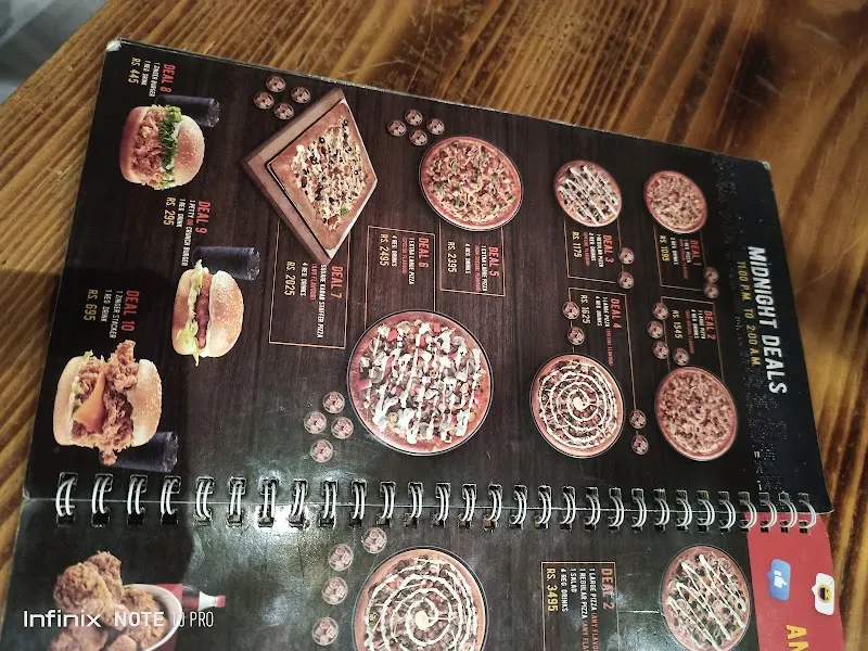 Stone Ove Pizza Valley Sargodha Branch, Dessert Restaurant in Sargodha