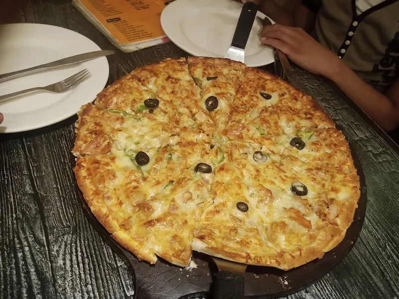 Bakes Way, Cheesesteak Restaurant in Talagang